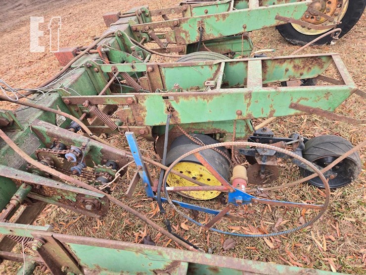 john-deere-7100-image-10