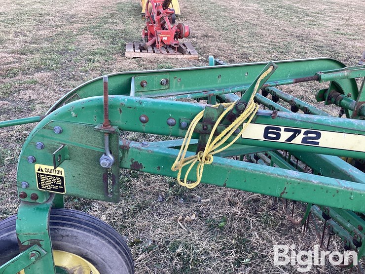 john-deere-672-image-12