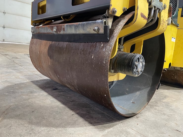 2014-bomag-bw900-50-image-9