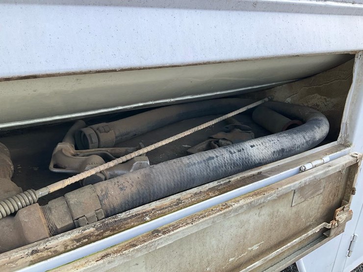 international-1854s-image-51