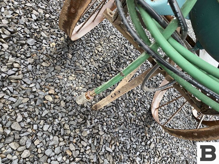 squared-company-dhg-x-portable-air-compressor-image-10