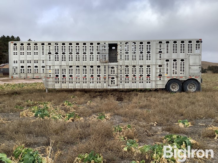 wilson-livestock-trailer-image-8