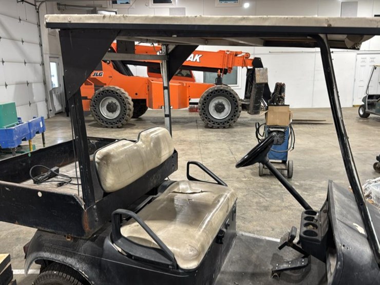 #2351-•-electric-golf-cart*-image-5