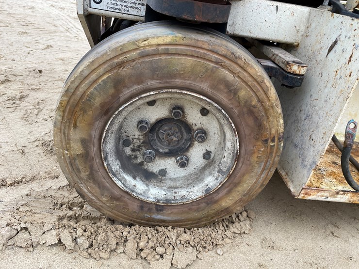 #301-•-terex-scissor-lift-image-34