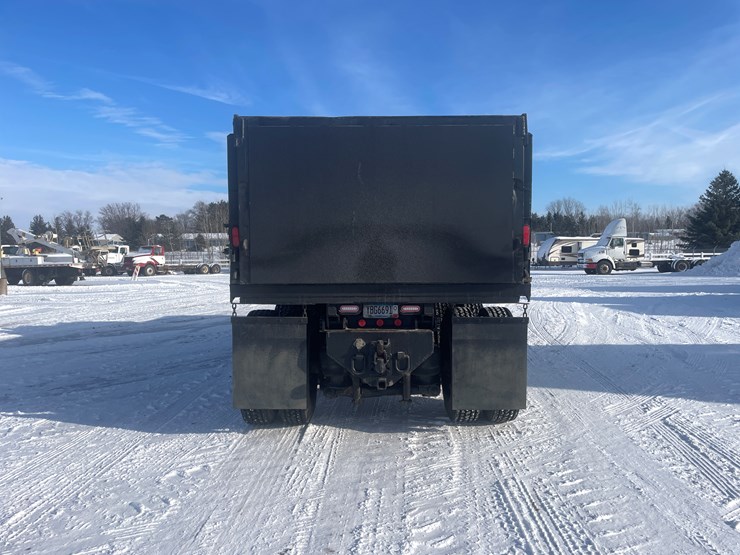 #1156-•-1987-mack-dump-truck-(has-mn-title)-image-5