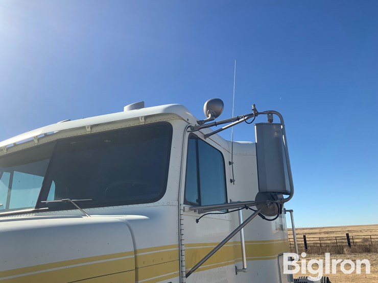 freightliner-fld112-image-13