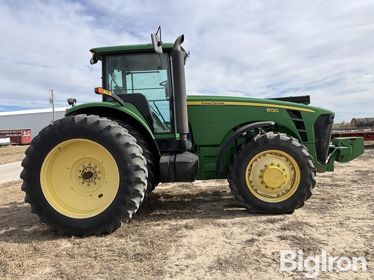 john-deere-8130-image-4