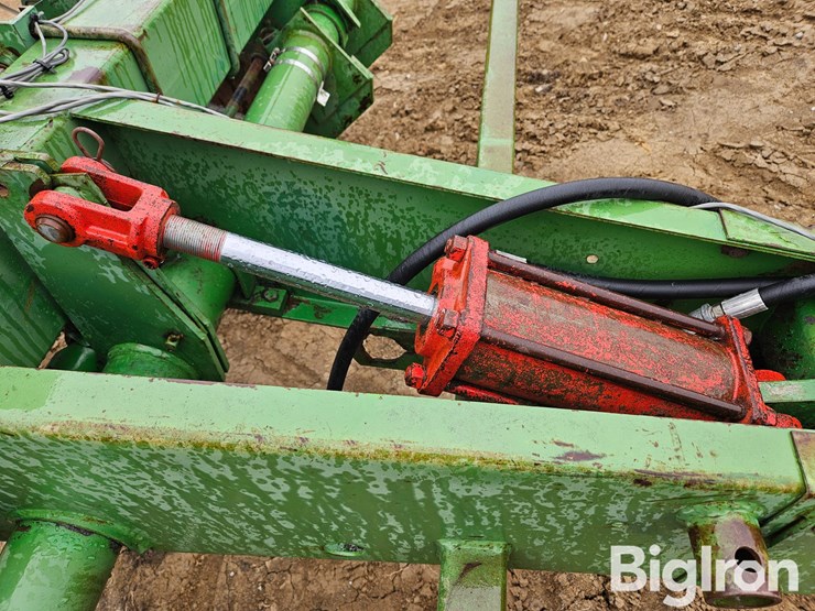 john-deere-7000-image-13