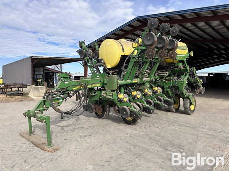 john-deere-1790-ccs-image-1