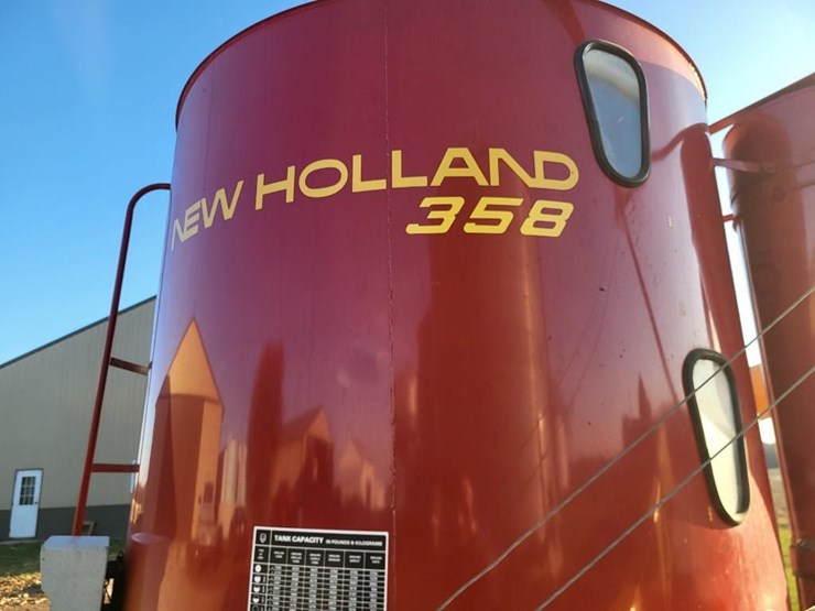 new-holland-358-image-15