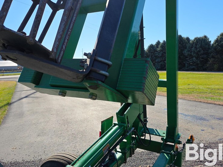 john-deere-200-image-13