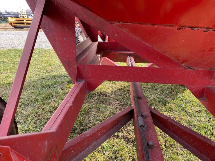 unverferth-mccurdy-325-image-12