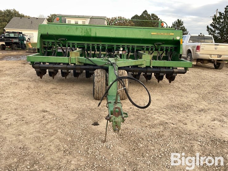 john-deere-750-image-2