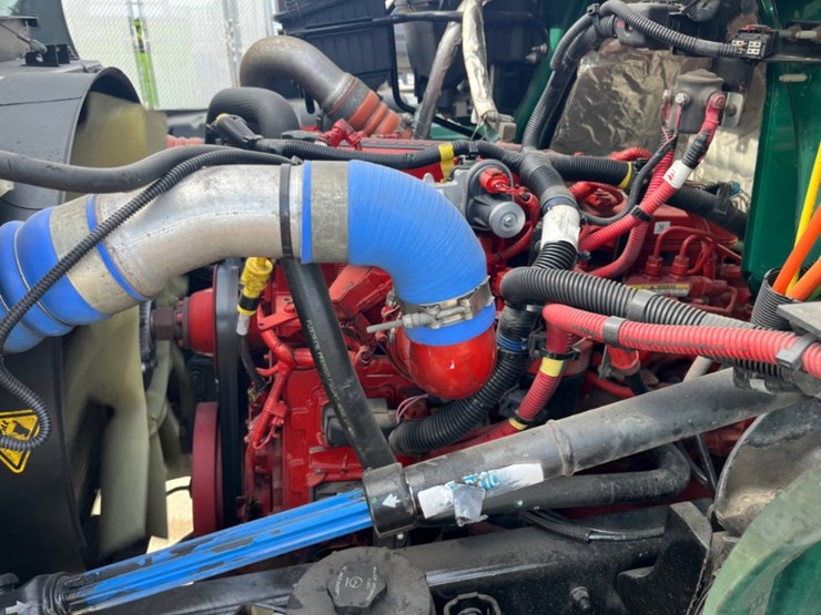 2019-international-durastar-4300-image-9