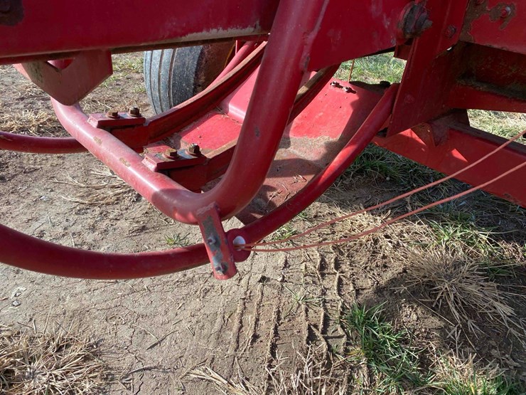 new-holland-316-image-27