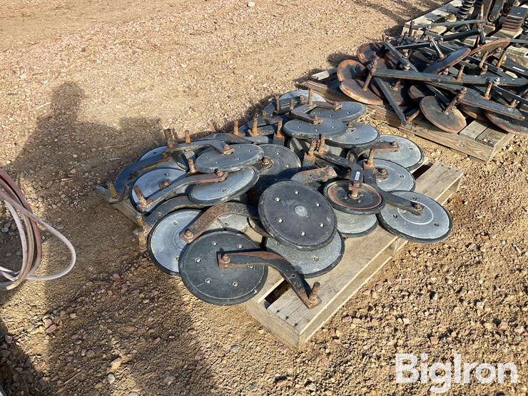 john-deere-750-image-1