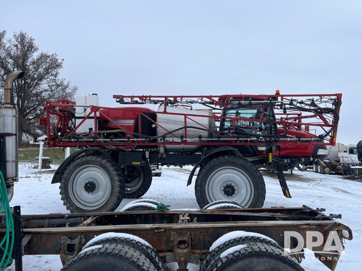 case-ih-patriot-3340-image-7