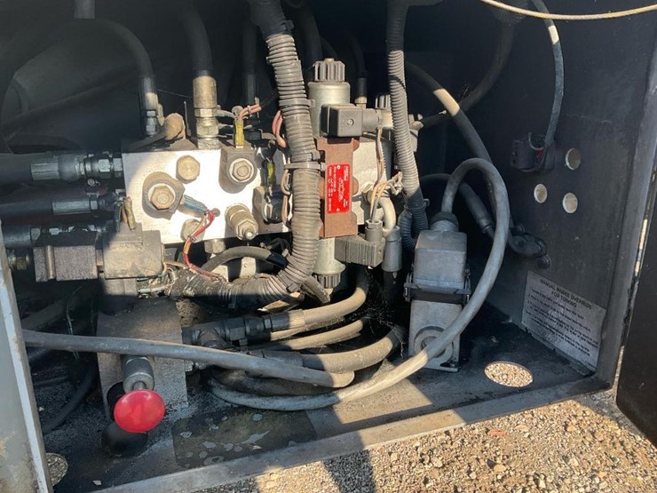 skyjack-sj8850rt-image-24