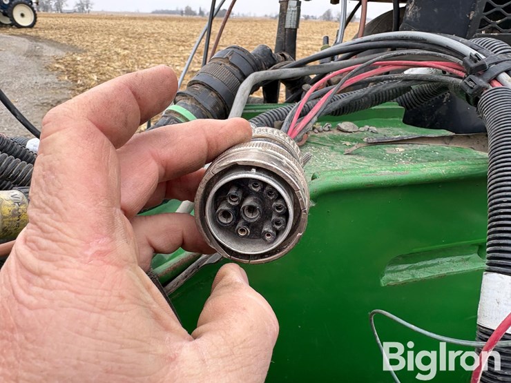 john-deere-1770nt-image-11