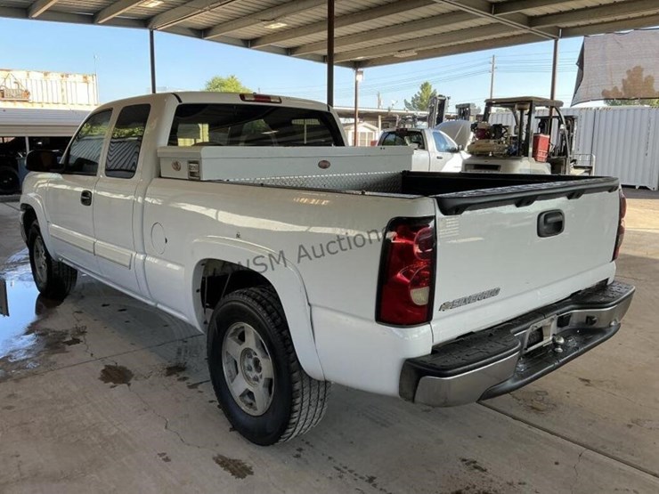 2006-chevrolet-silverado-1500-image-5