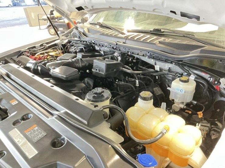 2022-ford-f250-image-15