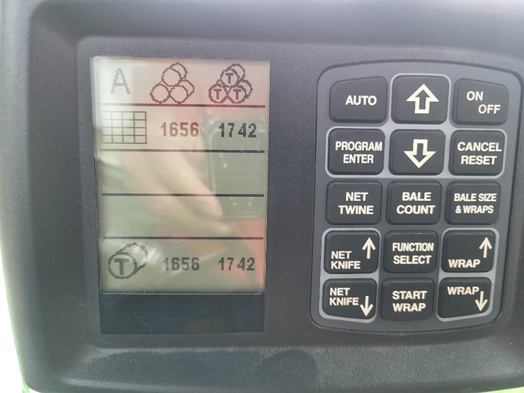 2021-new-holland-450-image-50