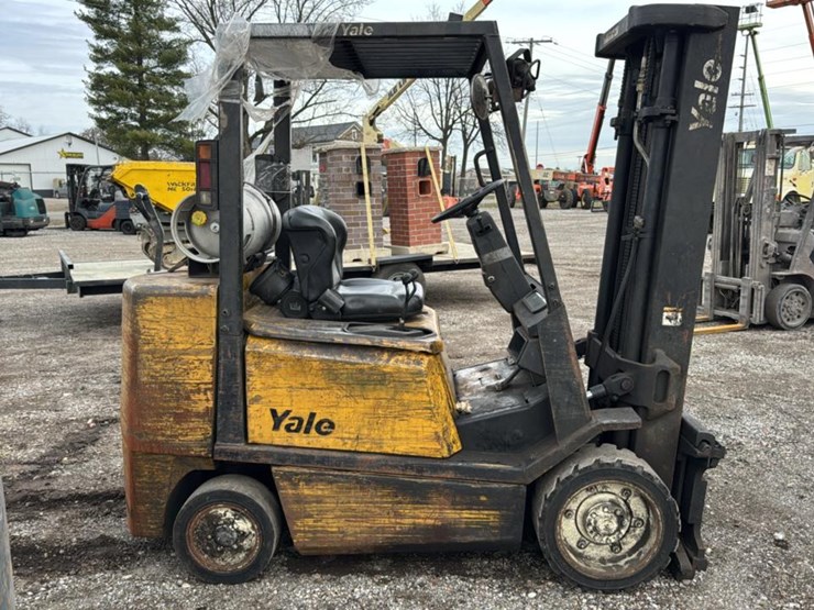 #1358-•-yale-forklift*-image-5