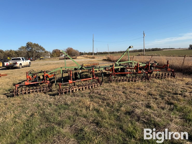 john-deere-25-image-5