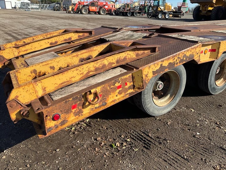 #2100-•-1967-beaver-flatbed-semi-trailer-image-40