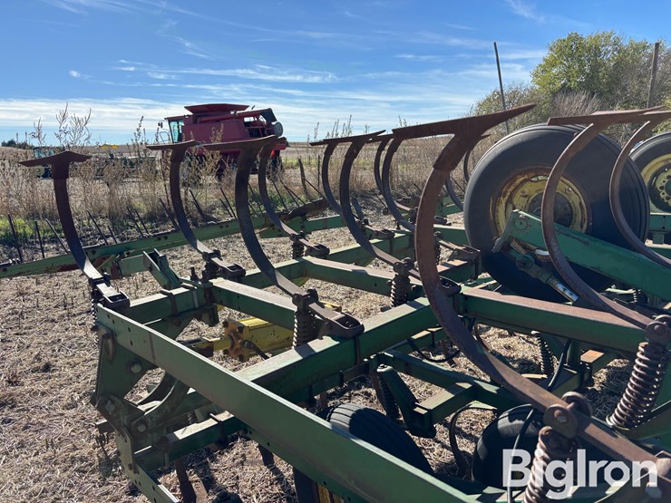 john-deere-1010-image-18