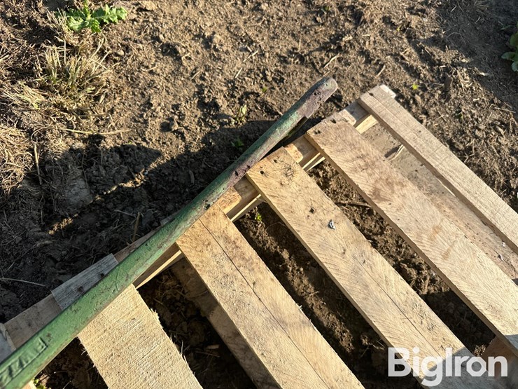 john-deere-10-image-12