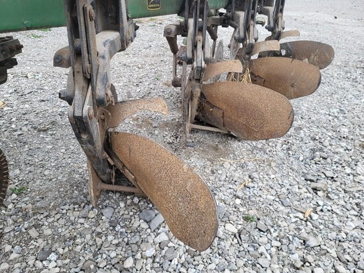 john-deere-2600-image-21