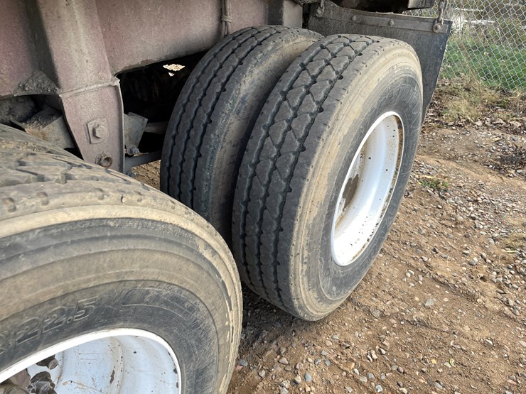 red-river-live-bottom-image-13