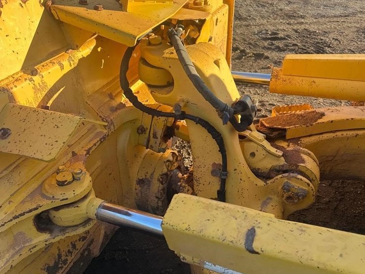 2019-komatsu-d51pxi-24-image-12