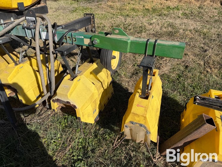 john-deere-410-image-11