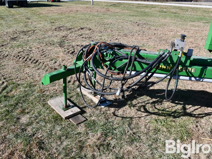 john-deere-7200-image-10