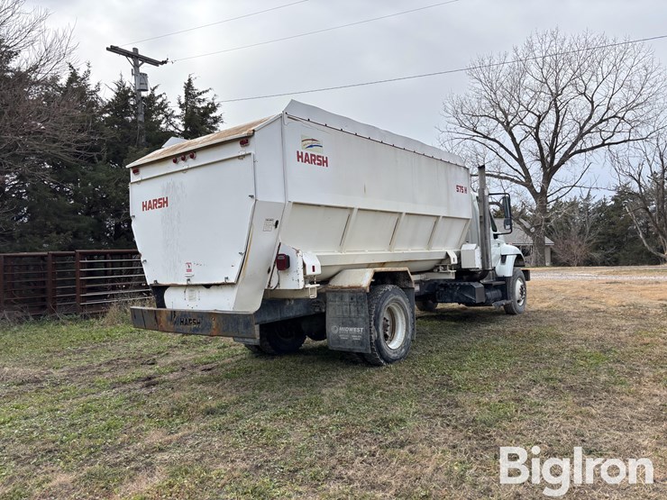 international-7400-image-5