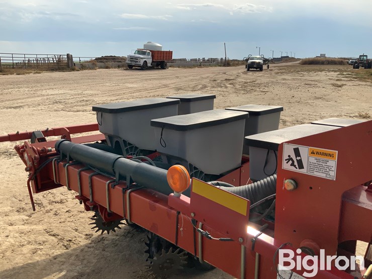 case-ih-1200-image-19