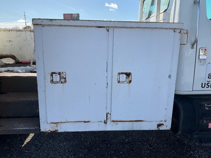 2001-international-4900-image-55