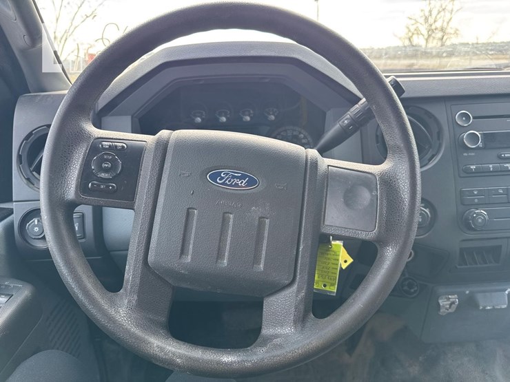 2012-ford-f350-xl-image-31