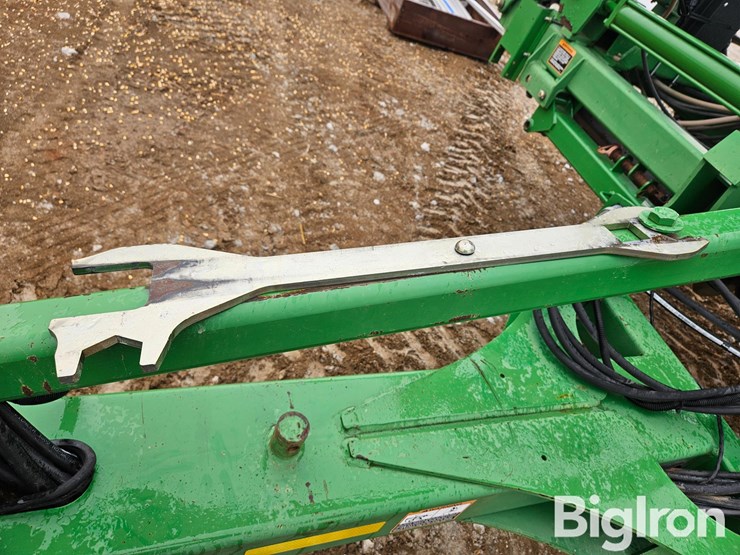 2009-john-deere-2510h-image-14