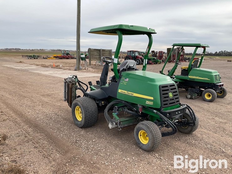 john-deere-7500-image-7