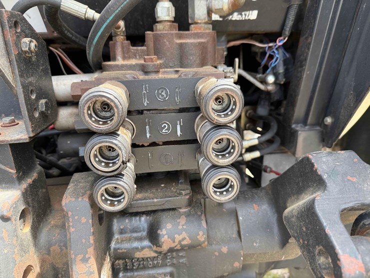 case-ih-5250-image-11