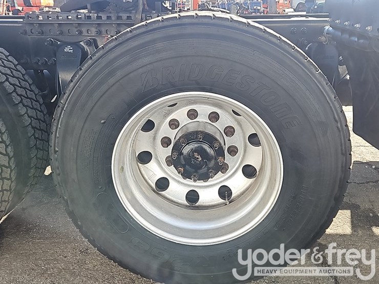 2018-freightliner-cascadia-image-13