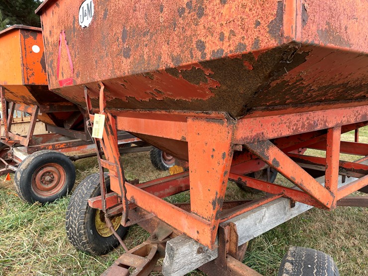 #205-•-j&m-gravity-box-on-running-gear-(boyceville,-wi)-image-15