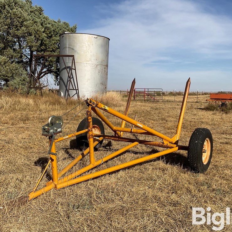 Single Round Bale Trailer