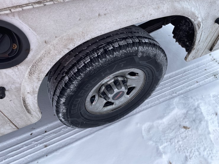 #1163-•-2003-chevrolet-service-truck-(has-mn-title)-image-11