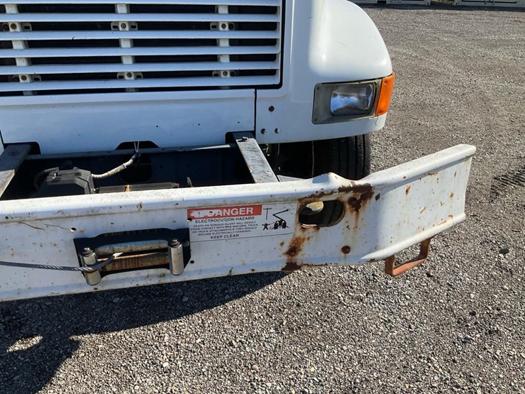 2001-international-4900-image-11