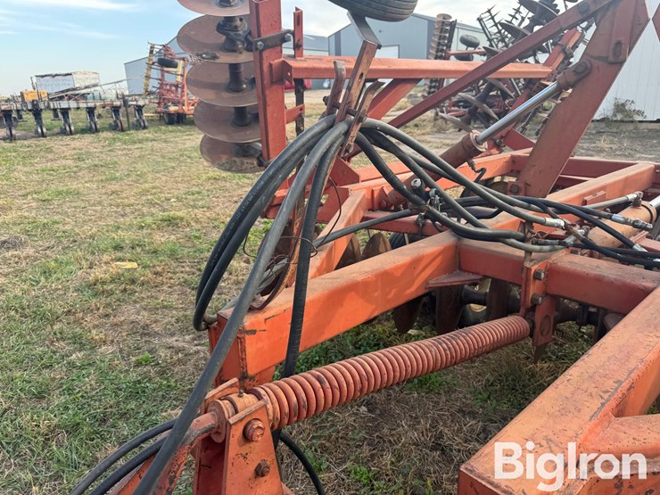 international-490-image-11