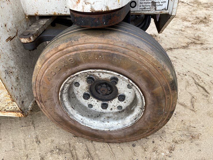 #301-•-terex-scissor-lift-image-36